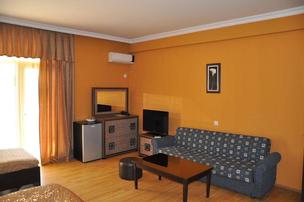 Prestige Hotel Batumi Habitación foto