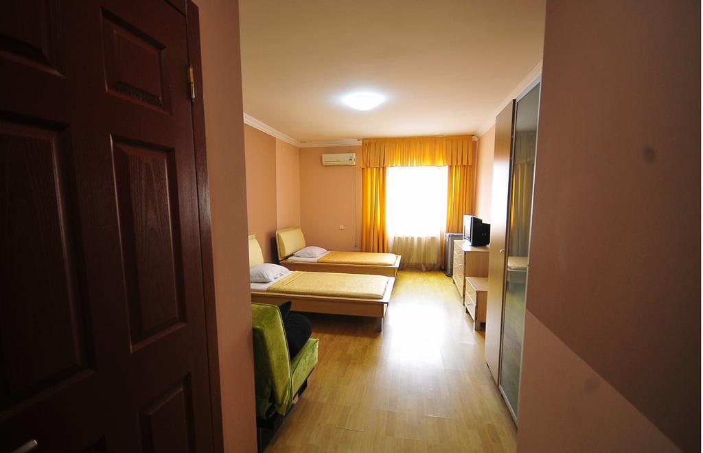 Prestige Hotel Batumi Exterior foto